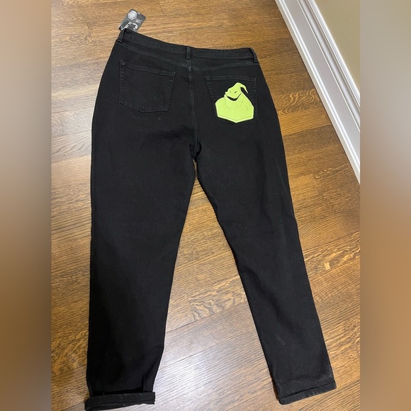 HOT TOPIC DISNEY The Nightmare Before Christmas Oogie Boogie Mom Jean SZ 17 Plus - Picture 10 of 14
